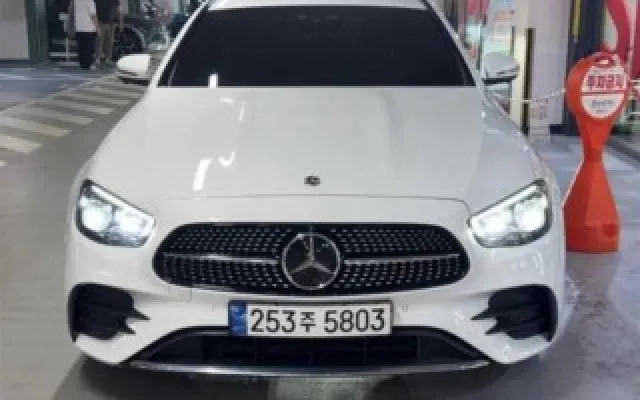 E-클래스 W213 E220d 4MATIC AMG라인 벤츠 2023/02 94,404km